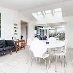 6 Person Holiday Home In Borkop 別荘